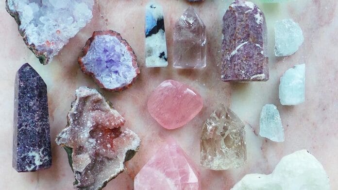 31 Most Useful Crystals For Self-Love – The “How To” Guide
