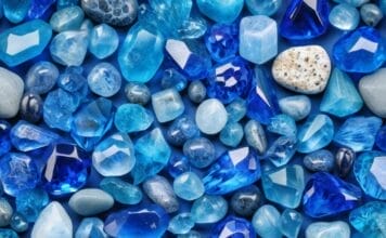 Blue Crystal Stones List, Meanings and Uses - 1
