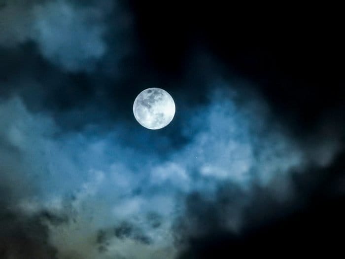 How to Cleanse Crystals For Beginners?