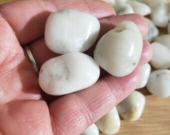 Healing Properties Of White Jade Crystal
