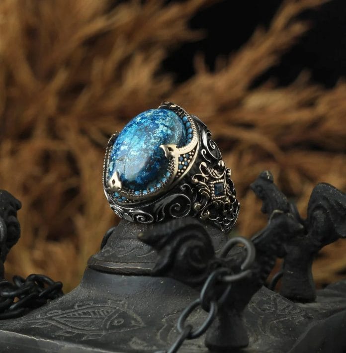 Discover Azurite's Powerful Meanings, Uses, and Benefits for a More ...
