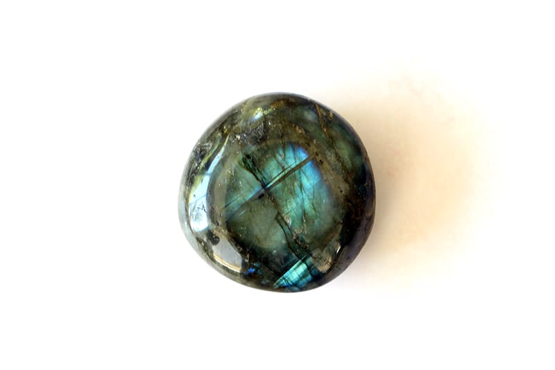 The Properties Of Labradorite Stones