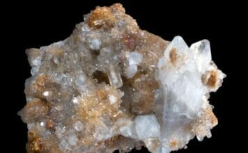 Celestine mineral