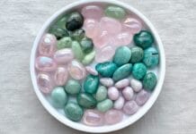 How to Use Emerald, Malachite & Aventurine in Taurus & Gemini Season Heart Chakra Crystals for Taurus and Gemini Season